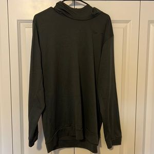 Nike DRI-FIT Long Sleeve w/ Hood.